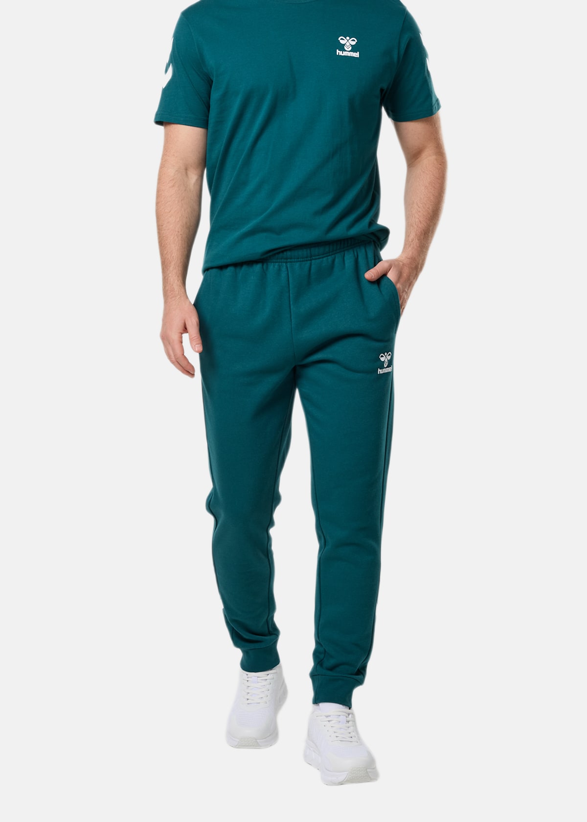 hmlFUTURE SWEAT PANTS |  - sv-se - herr - klader - byxor - tranings-mjukis-vindbyxor - sweatpants-mjukisbyxor | Padelspecialisterna