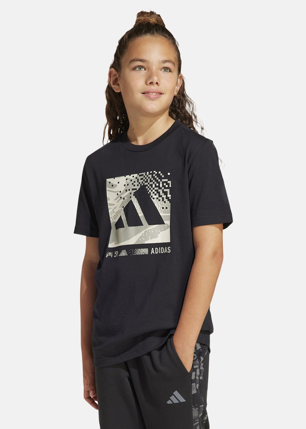 J CAMO LOGO TEE |  - sv-se - barn - klader - t-shirts-linnen - t-shirt-sport-fritid - t-shirt-sport-fritid-kortarmad | Padelspecialisterna