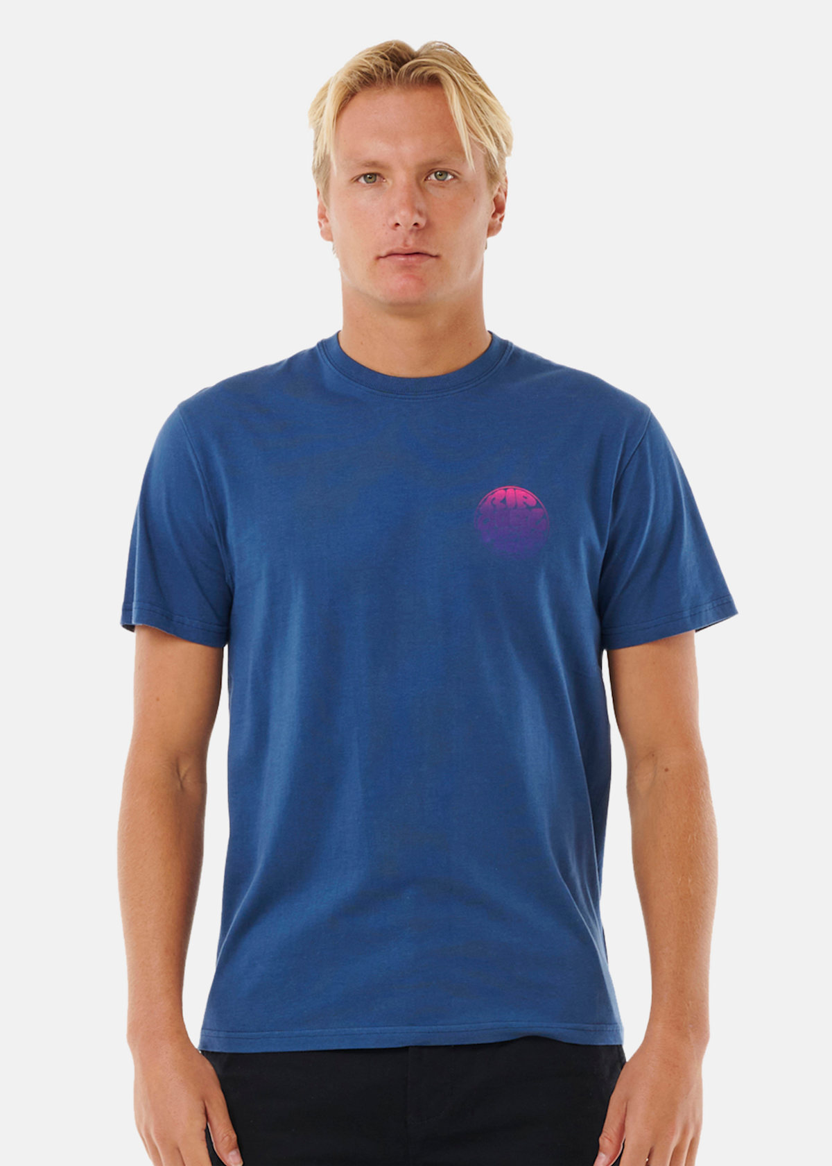 WETSUIT ICON TEE |  - sv-se - herr - klader - t-shirts-linnen - t-shirt-vardag-sport - kortarmad-t-shirt-vardag-sport | Padelspecialisterna