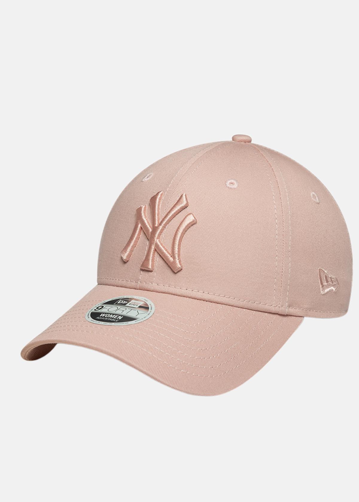 WMNS LEAGUE ESS 9FORTY NEYYAN |  - sv-se - dam - klader - accessoarer - kepsar-hattar - casual-streetkepsar | Padelspecialisterna