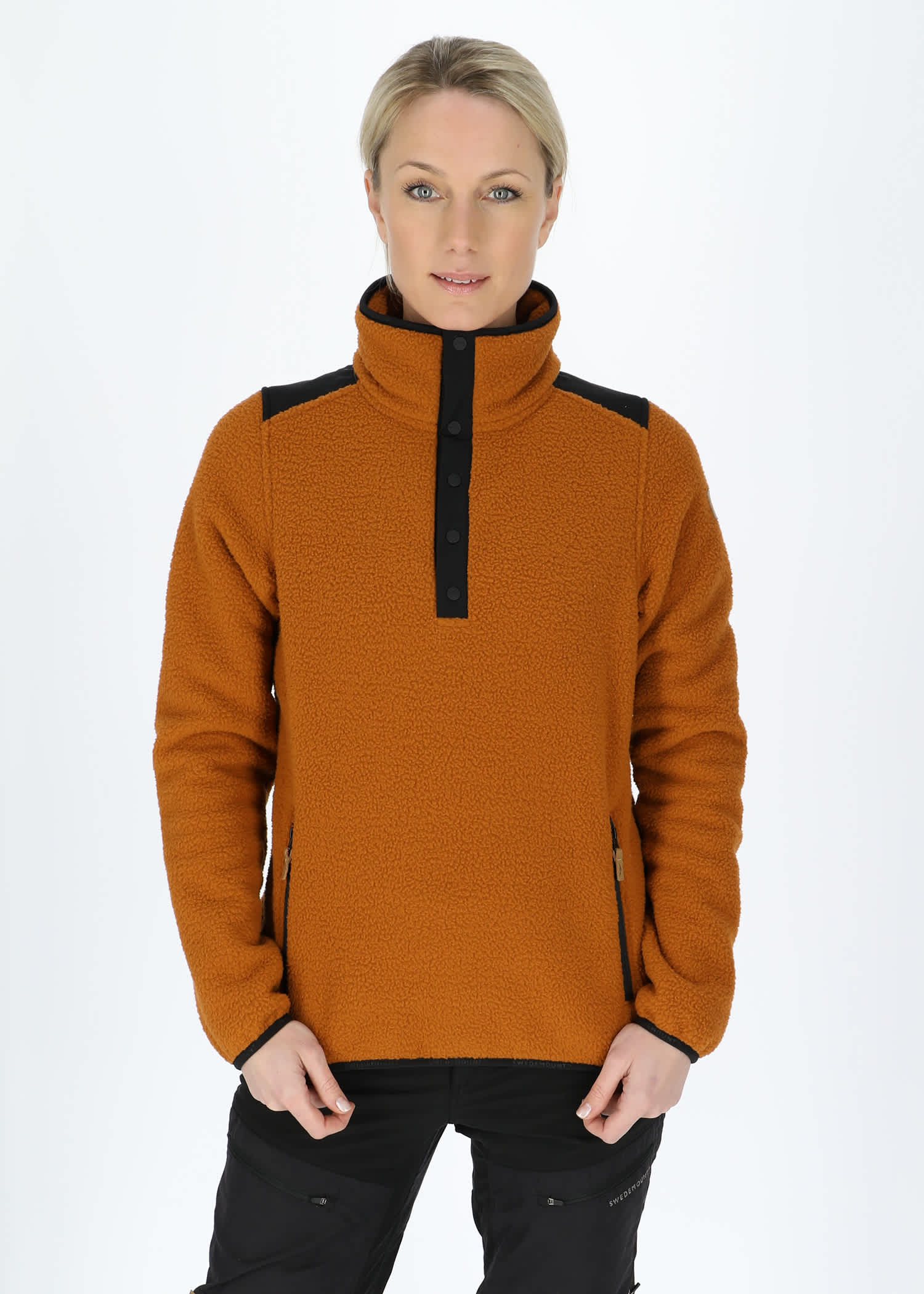 Almond/Black