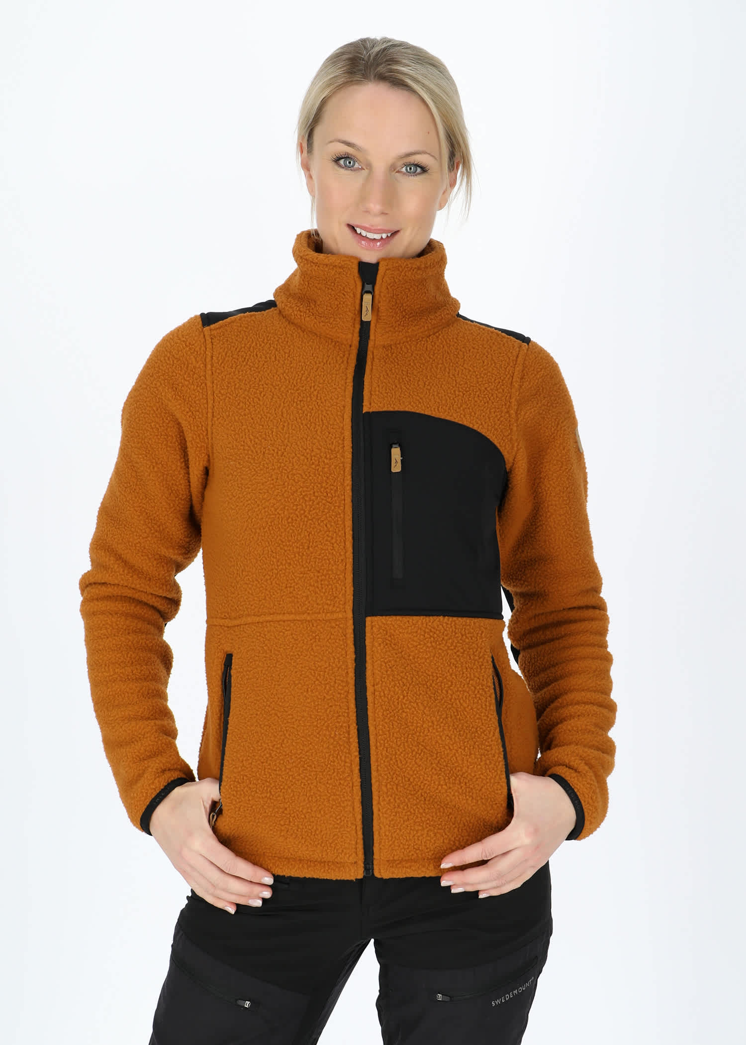 Almond/Black