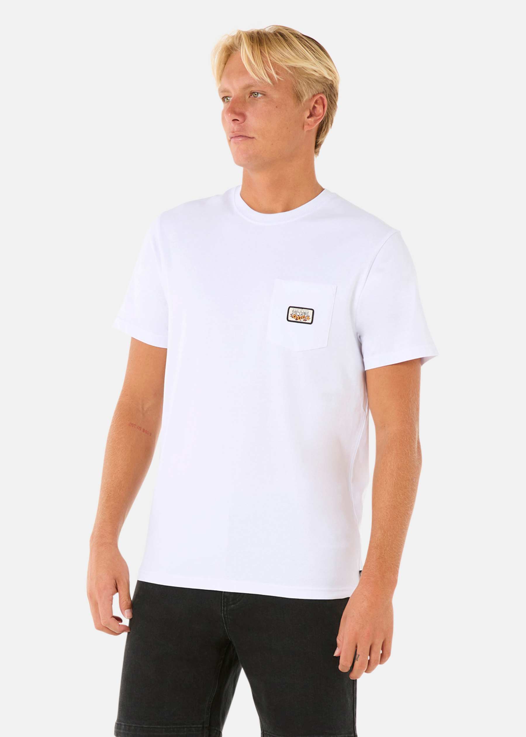 RIP CURL SURF PARADISE BADGE TEE UPDATE t-shirts herr