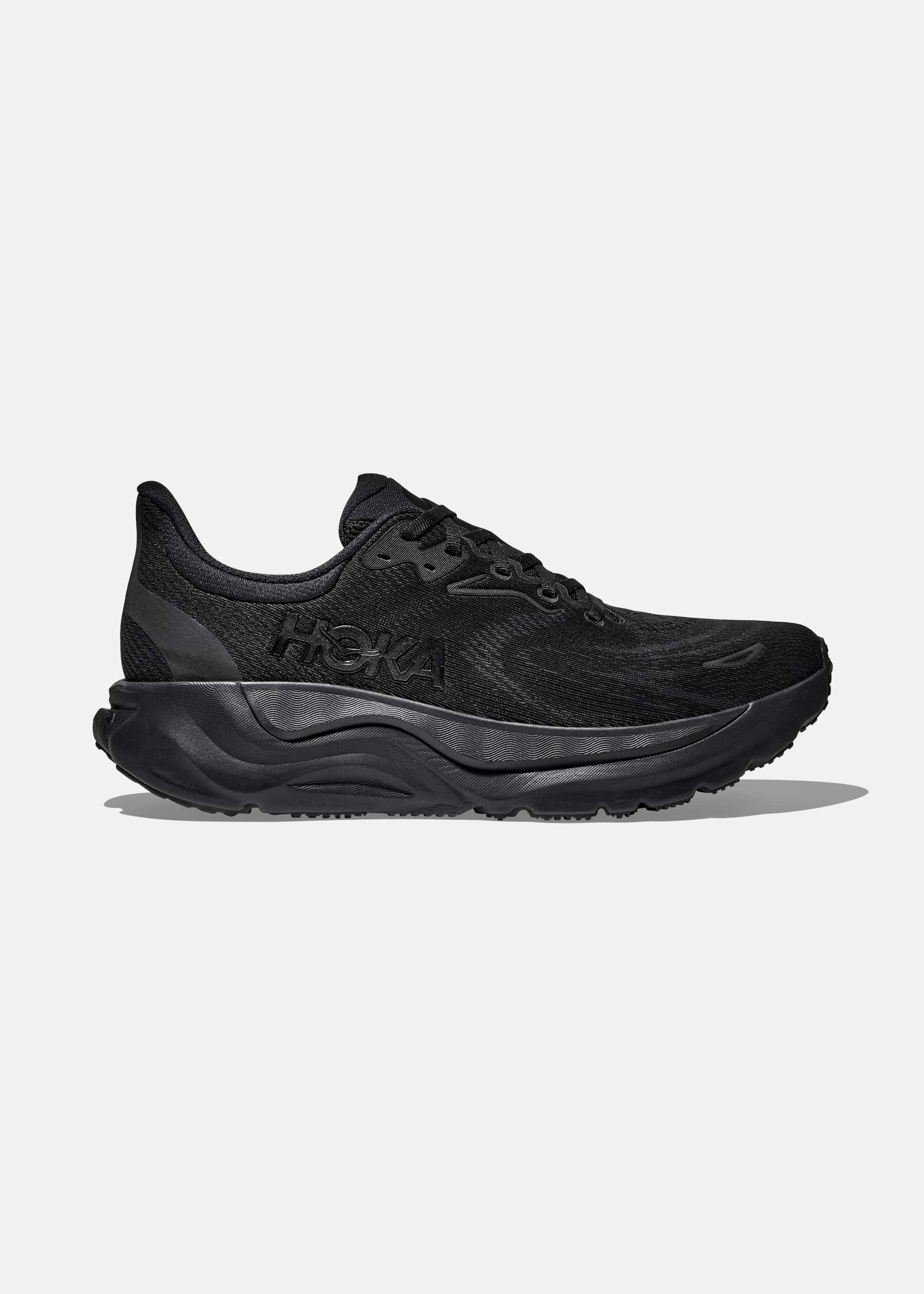 BLACK / BLACK