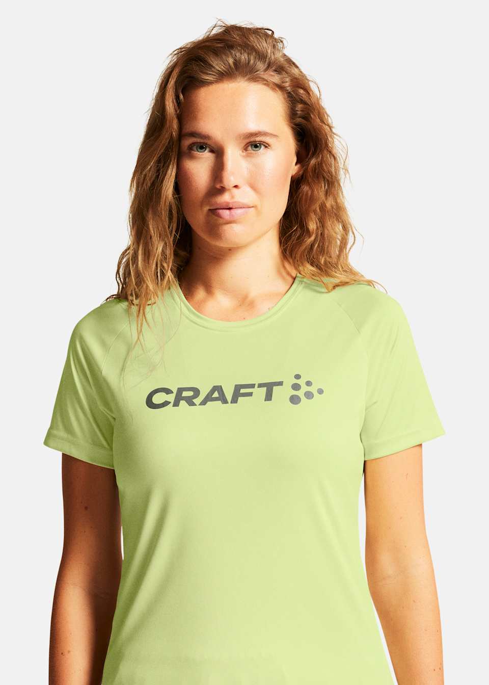 CORE ESSENCE LOGO TEE W