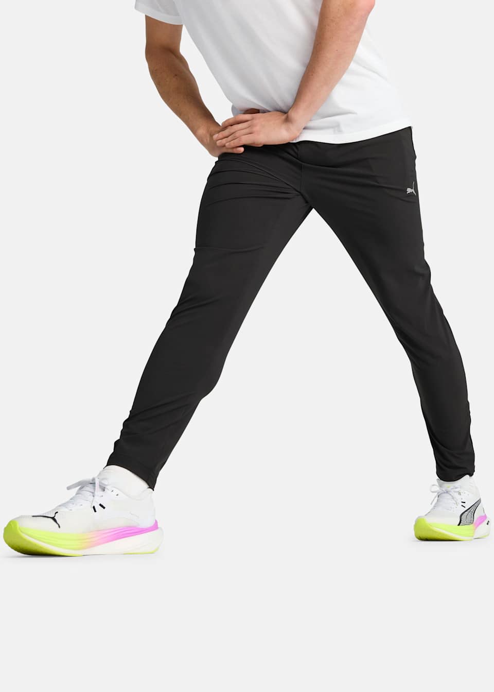 M RUN VELOCITY TAPERED PANT