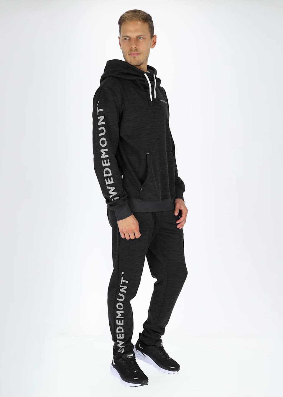 Training Logo Hood