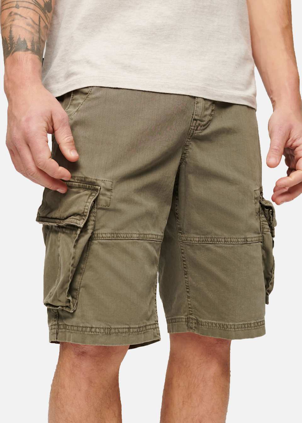 CORE CARGO SHORT