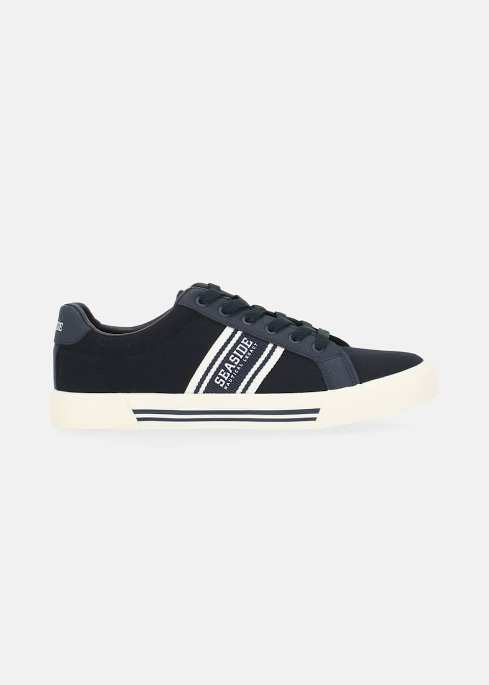 Coos Bay Sneaker