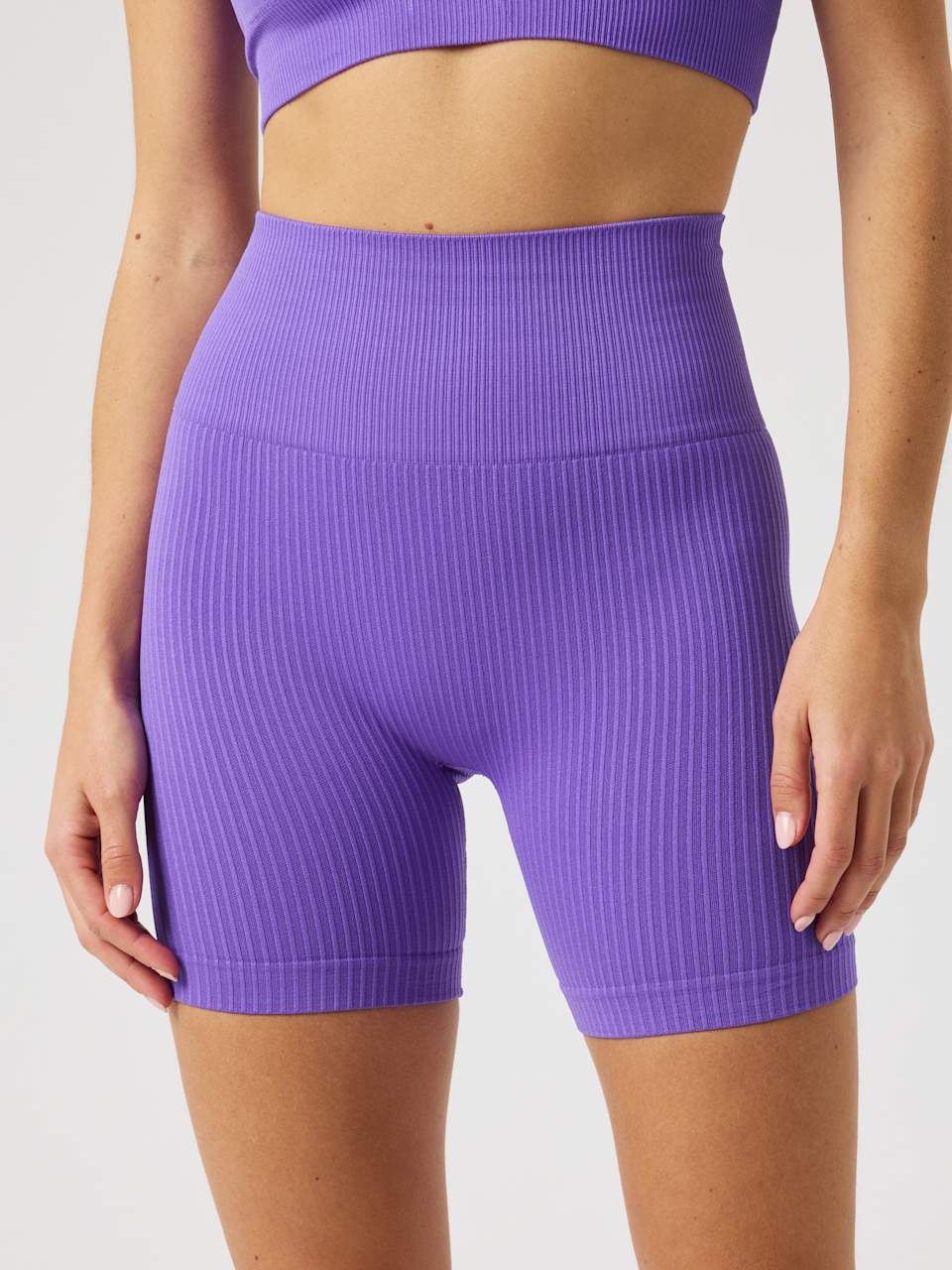 STUDIO SEAMLESS RIBBED SHORTS