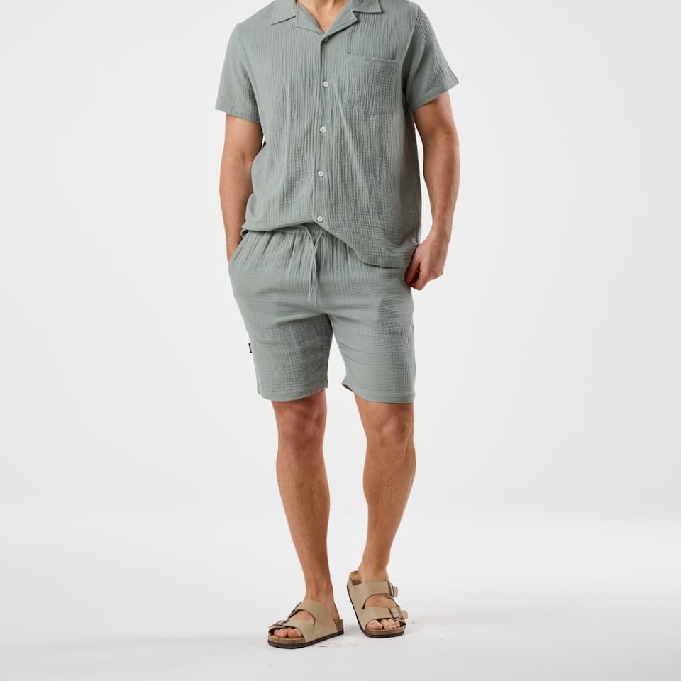 Max Shorts