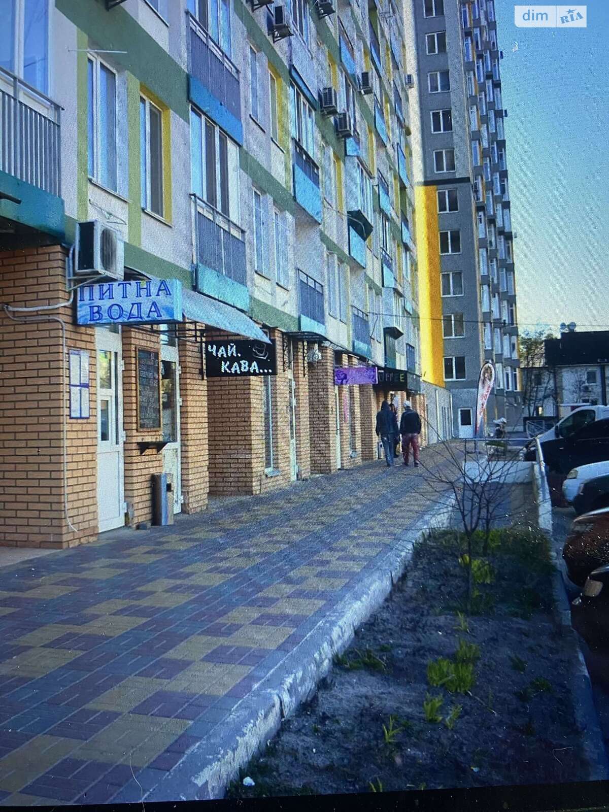 Клавдіївська 40В