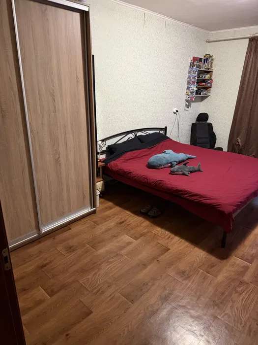 Академіка Глушкова, 9е