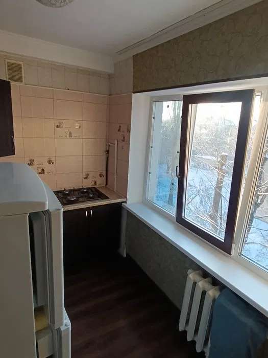 Відрадний, 28
