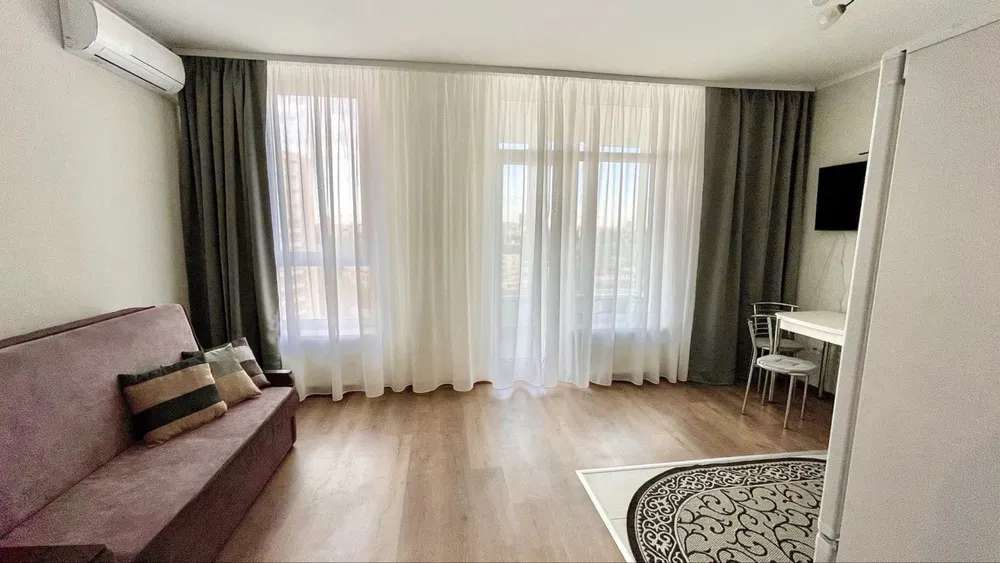 Берестейский, 65б