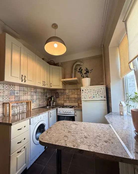 Кубанської України, 27