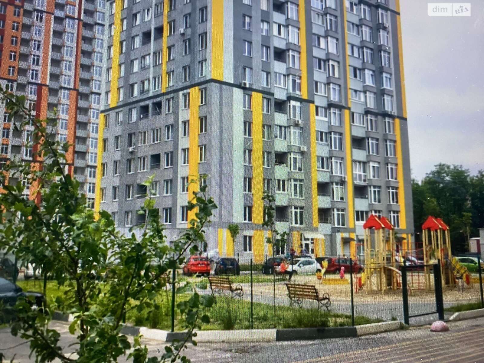 Клавдіївська 40В