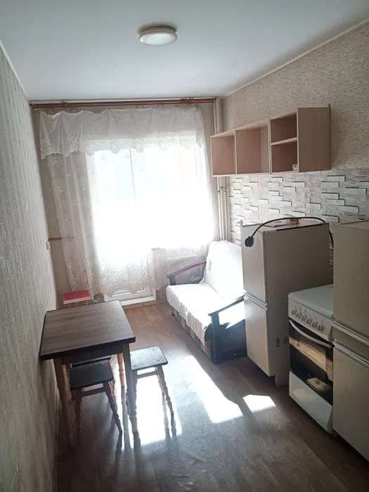 Сирецька, 32
