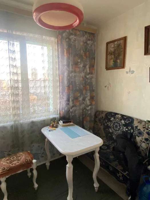 Каштанова, 15