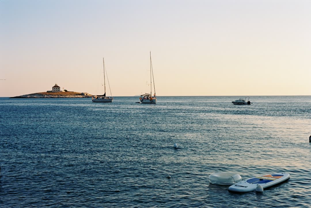 Hvar regular