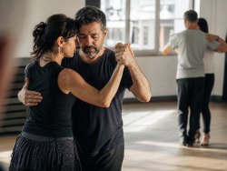 Testa din Tango Argentino-kontakt: Hur lyhörd är din omfamning?