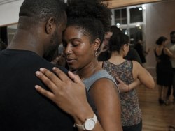Kizomba Body Wave: パーフェクトなボディウェーブのコツ