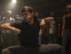 Krump tanzen lernen: Der Einstieg in den kraftvollen Streetdance