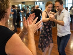Lateinamerikanische Tänze: Rhythmus und Takt verstehen