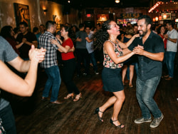 Learning to dance at home or in a class: What helps you progress?