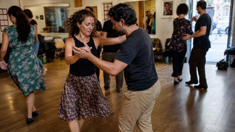 Die richtige Balance aus Eleganz und Rhythmus: Samba de Gafieira erfordert eine präzise Abstimmung zwischen Lead und Follow.