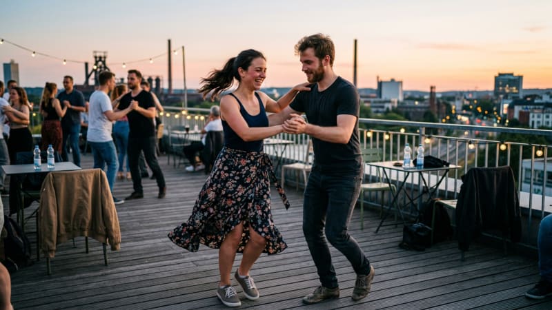 Gemeinsam im Takt auf den Tanzflächen des Reviers: Die kurzen Wege zwischen den Ruhrgebietsstädten machen die gemeinsame Partnersuche besonders flexibel.