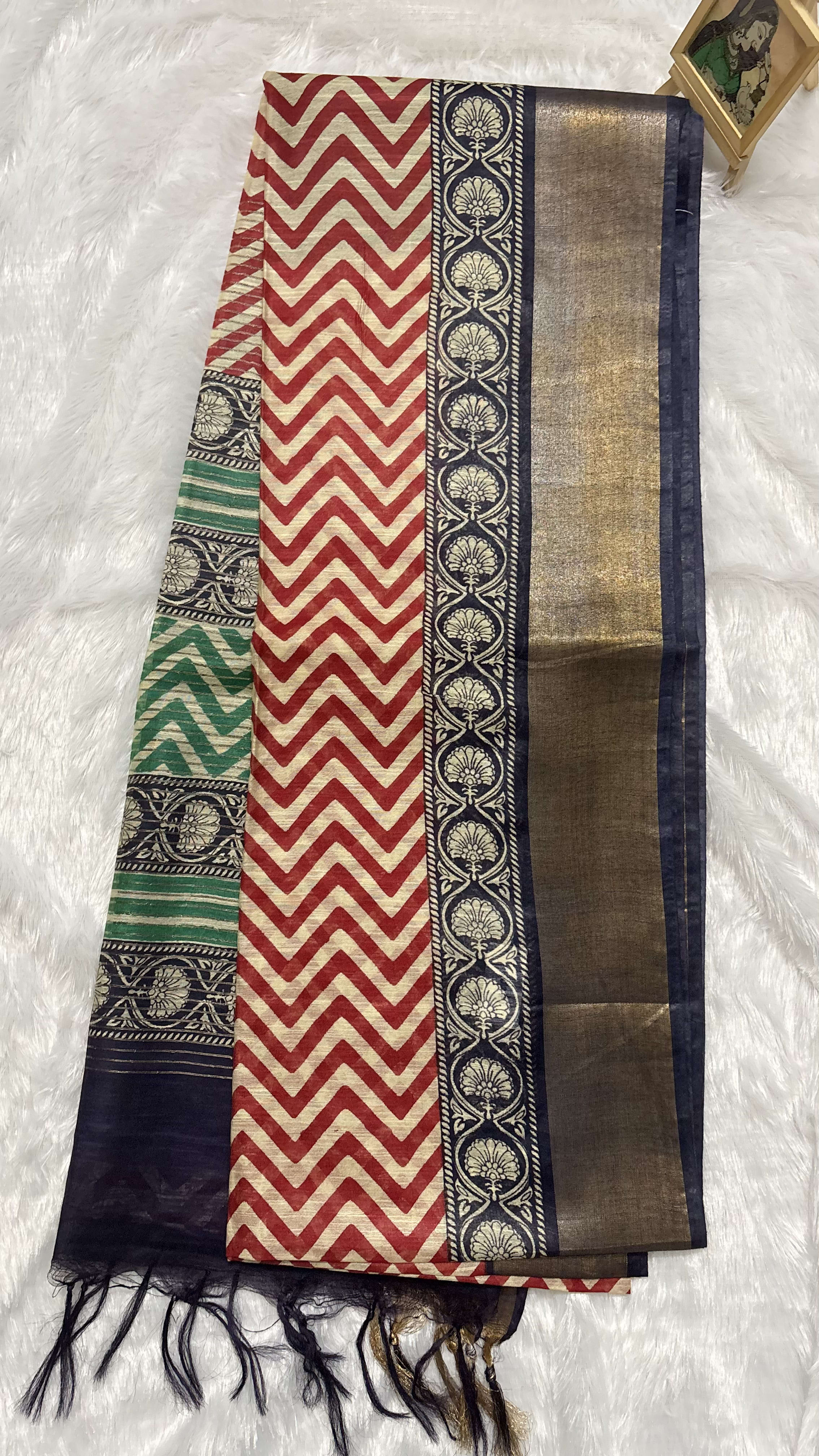 Soft Tussar sarees with Geometrical Prints Black and Red — Red/Maroon Chanderi Tussar saree