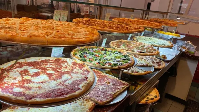 Pizza Factory & Sushi Factory photo 2