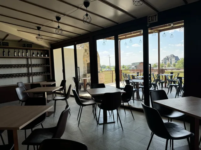 Andreucci WineRoom Fredericksburg photo 2