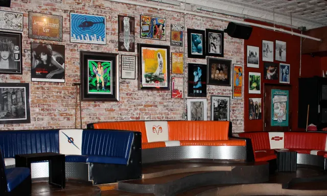 Bullitt Bar photo 1