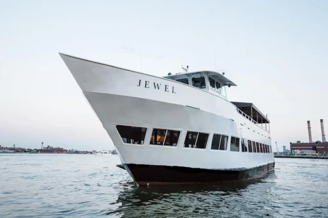 Jewel Yacht NYC photo 1