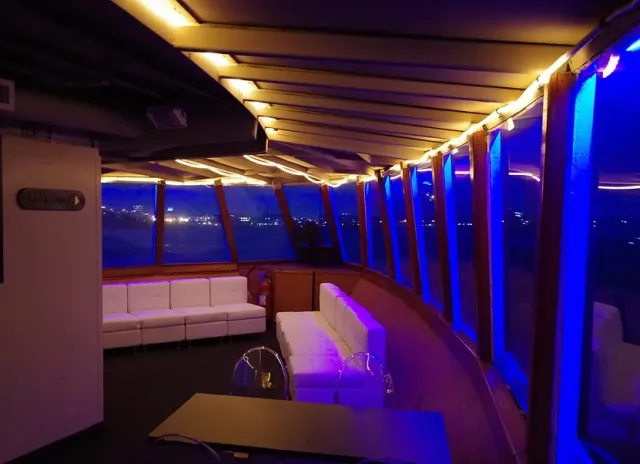 Cabana Yacht, NYC Party Boat photo 2