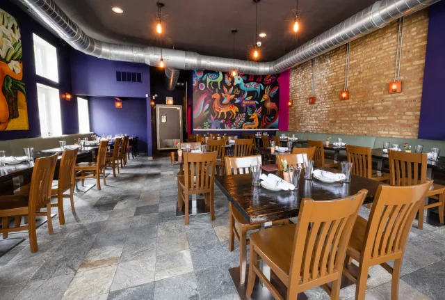 Kie-Gol-Lanee: Logan Square photo 2