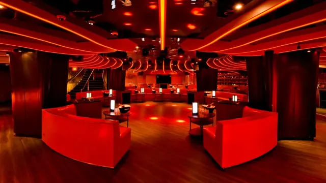 Strand Club photo 1