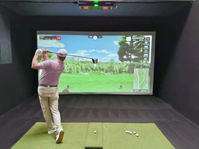 COR-Golf Cafe and Lounge photo 2