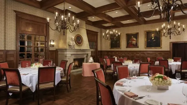 Lawry's The Prime Rib: Beverly Hills photo 2