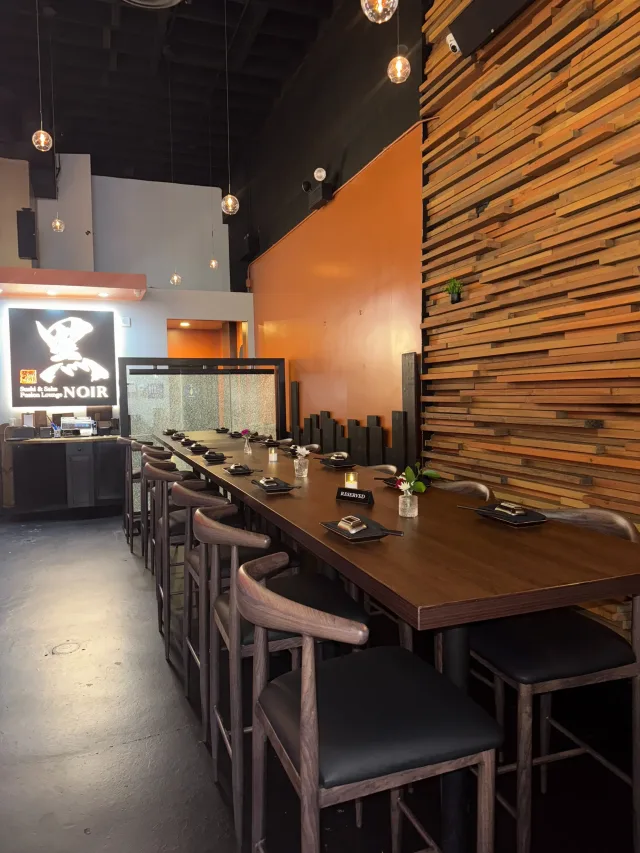 NOIR Sushi and Sake Fusion Lounge photo 2