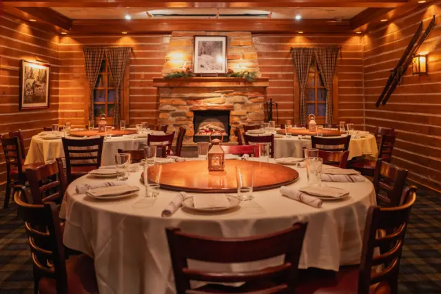L. Woods Tap & Pine Lodge photo 2