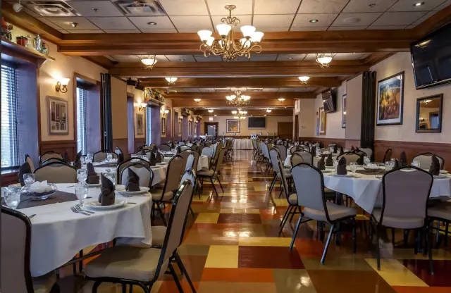 Moretti's Ristorante and Pizzeria - Edison Park photo 1