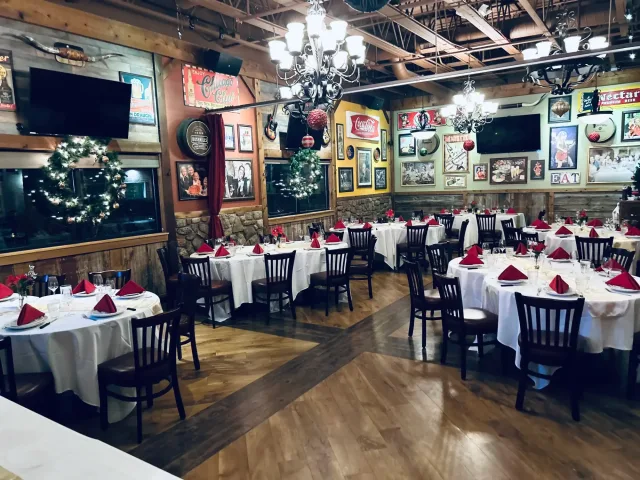 Moretti's Ristorante and Pizzeria- Morton Grove photo 1