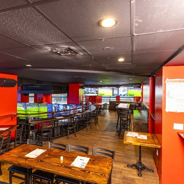 Continental Sports Lounge photo 2