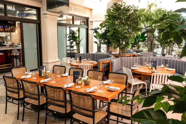 Amelia's Courtyard at American Social - Bar & Kitchen: Boca Raton