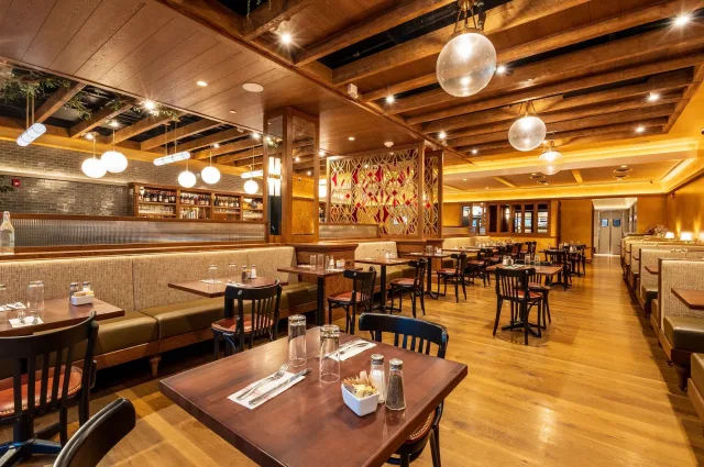 Main Dining Room at Friedman's Restaurant: Herald Square 