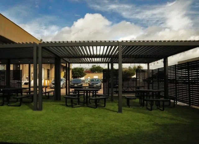 Patio at Independence Brewing