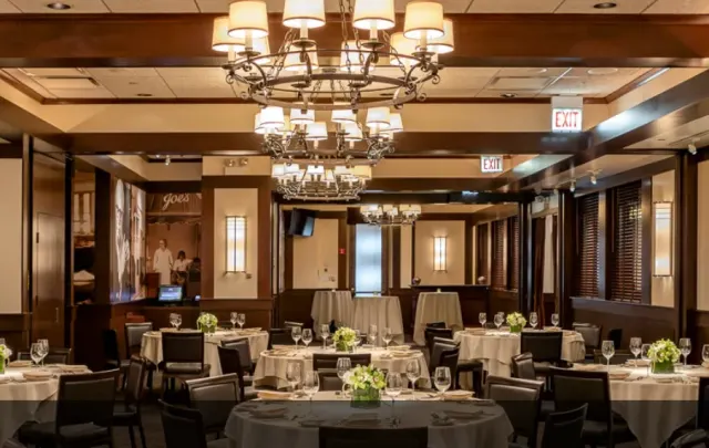 Family Room at Joe's Seafood, Prime Steak & Stone Crab: Chicago